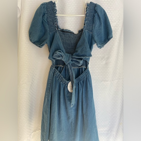 Denim dress with tie back, Mittoshop brand, nwt - Picture 5 of 14